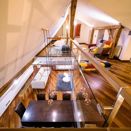 Triplex Kings In Old Town Apartment Prague