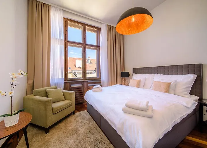 Triplex Kings In Old Town Apartment Prag