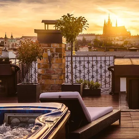 Triplex Kings In Old Town Apartamento