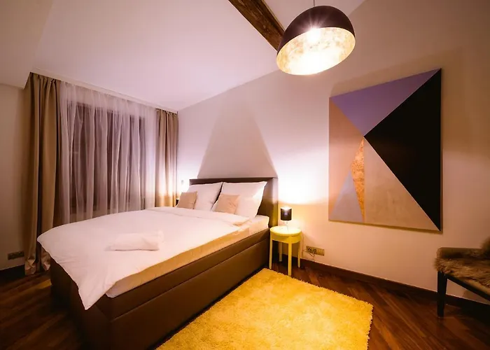 Triplex Kings In Old Town Apartment Prag